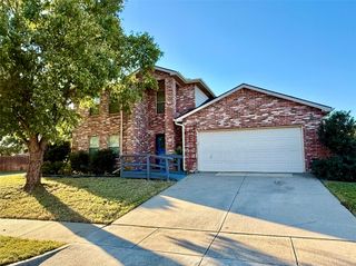 930 Dunkirk Lane, Arlington, TX 76017