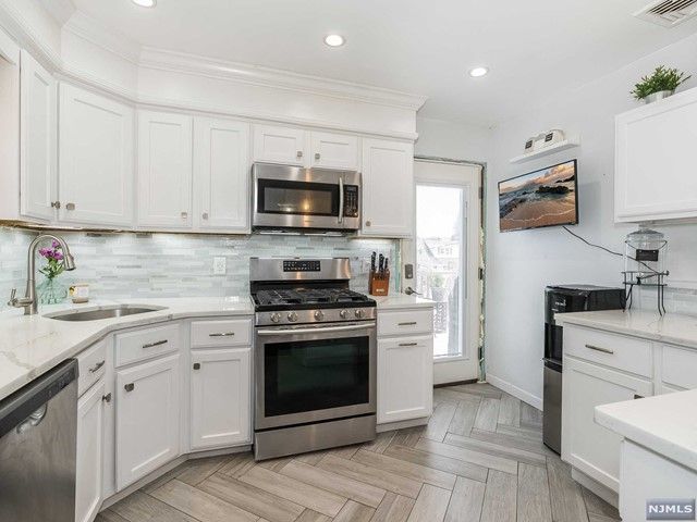 48 Bush Avenue, Woodland Park, NJ 07424