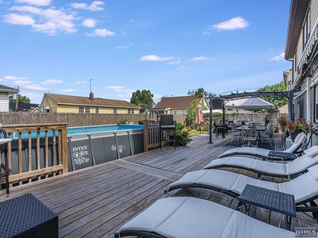 48 Bush Avenue, Woodland Park, NJ 07424