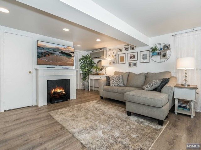 48 Bush Avenue, Woodland Park, NJ 07424