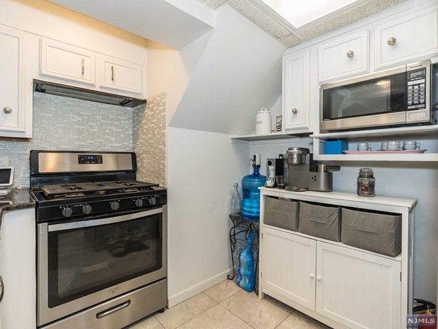 48 Bush Avenue, Woodland Park, NJ 07424