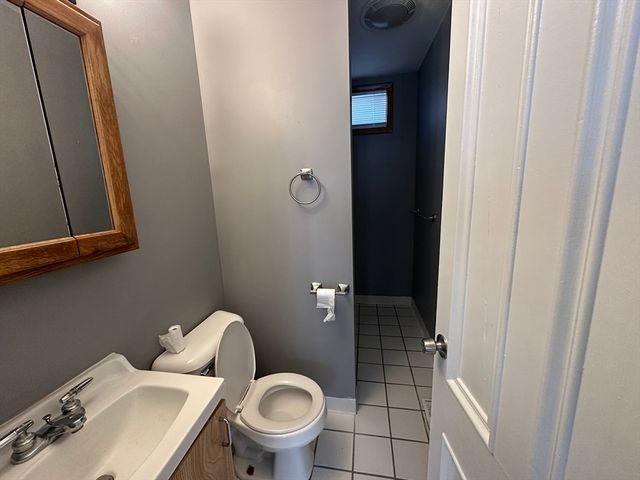 24 N Main St 1, Natick, MA 01760