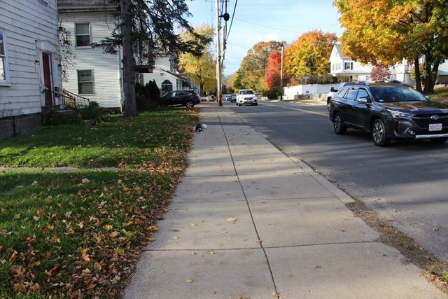 24 N Main St 1, Natick, MA 01760