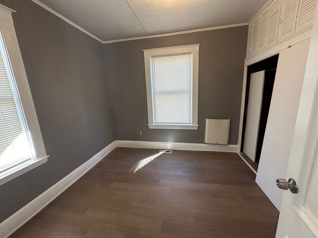 24 N Main St 1, Natick, MA 01760