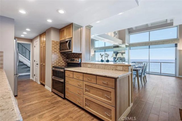 615 Esplanade 412, Redondo Beach, CA 90277
