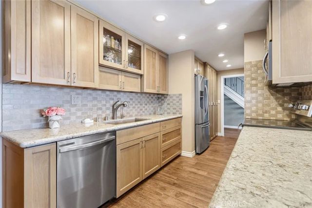 615 Esplanade 412, Redondo Beach, CA 90277