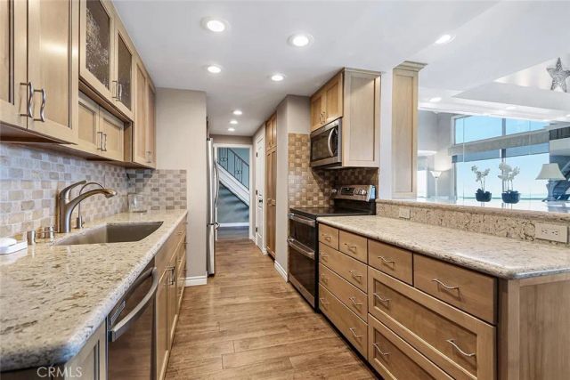 615 Esplanade 412, Redondo Beach, CA 90277