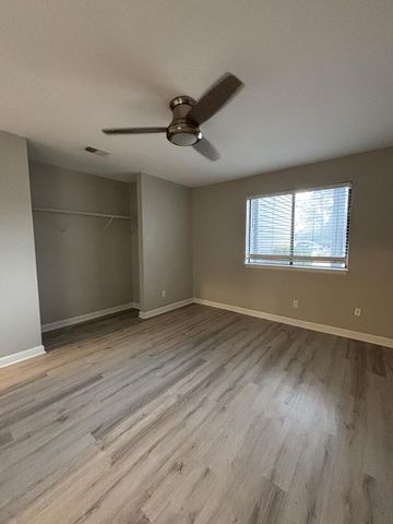 8483 Yadkin Circle Apt D, North Charleston, SC 29406