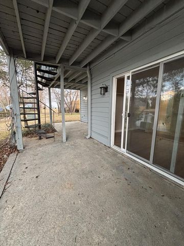 8483 Yadkin Circle Apt D, North Charleston, SC 29406