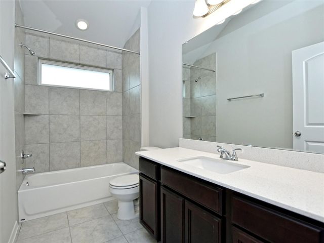 208 Trailside LN, Bastrop, TX 78602