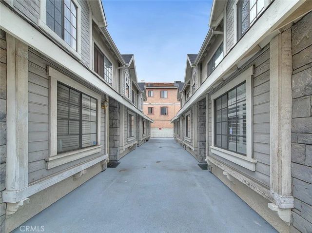 114 N Atlantic Boulevard B, Alhambra, CA 91801