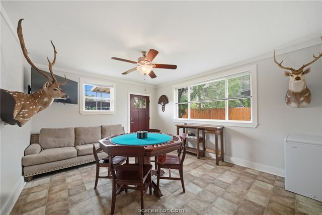 404 Ayrshire Street, College Station, TX 77840