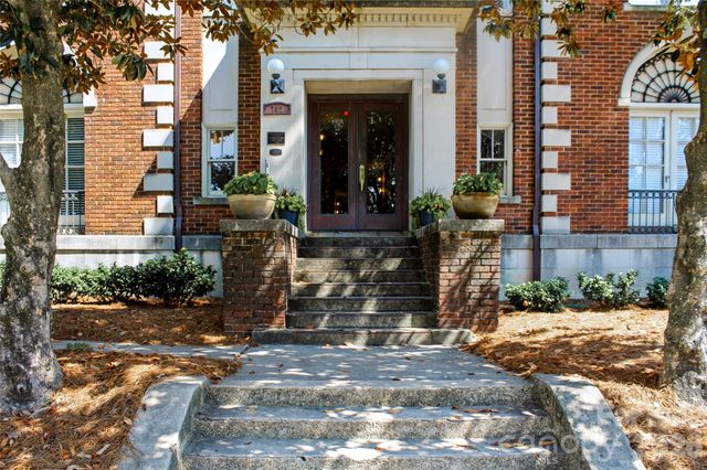 712 Louise Avenue 203, Charlotte, NC 28204