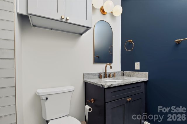 712 Louise Avenue 203, Charlotte, NC 28204