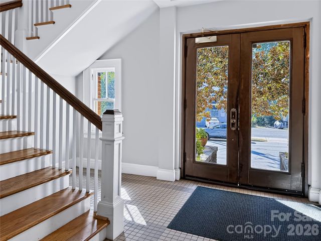 712 Louise Avenue 203, Charlotte, NC 28204