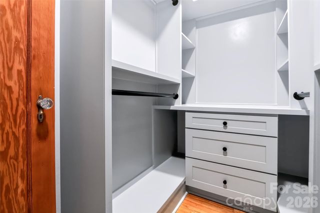 712 Louise Avenue 203, Charlotte, NC 28204