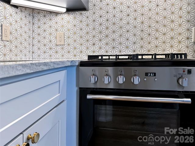 712 Louise Avenue 203, Charlotte, NC 28204