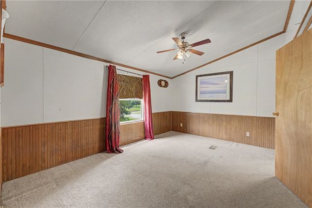 22934 Leonard Ranch Road, Gravette, AR 72736
