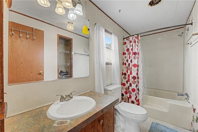 22934 Leonard Ranch Road, Gravette, AR 72736