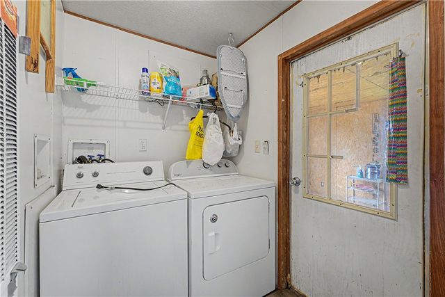 22934 Leonard Ranch Road, Gravette, AR 72736