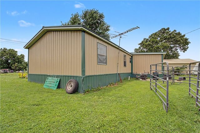 22934 Leonard Ranch Road, Gravette, AR 72736