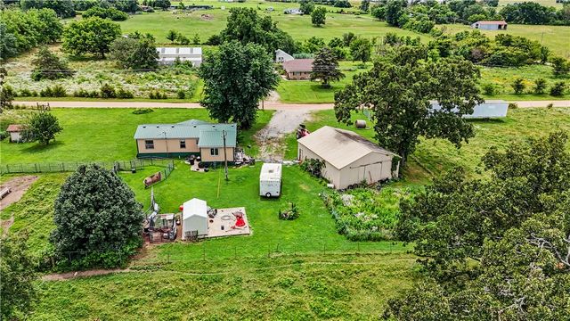 22934 Leonard Ranch Road, Gravette, AR 72736