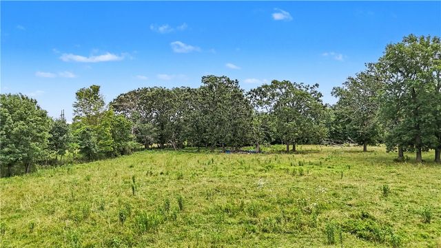 22934 Leonard Ranch Road, Gravette, AR 72736