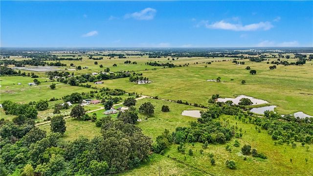 22934 Leonard Ranch Road, Gravette, AR 72736
