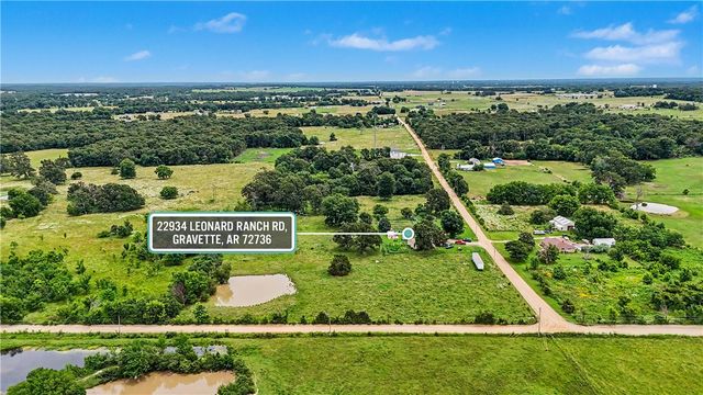 22934 Leonard Ranch Road, Gravette, AR 72736