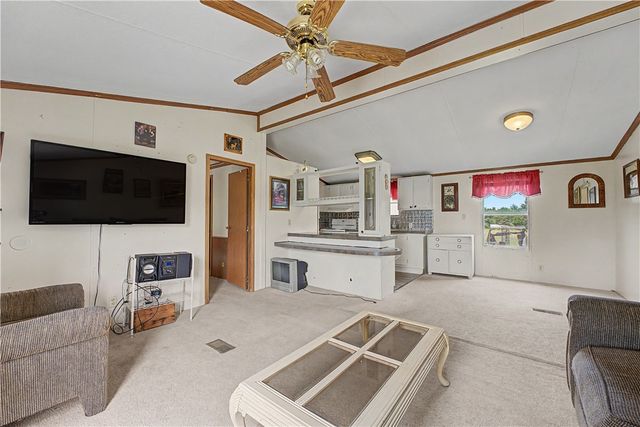 22934 Leonard Ranch Road, Gravette, AR 72736