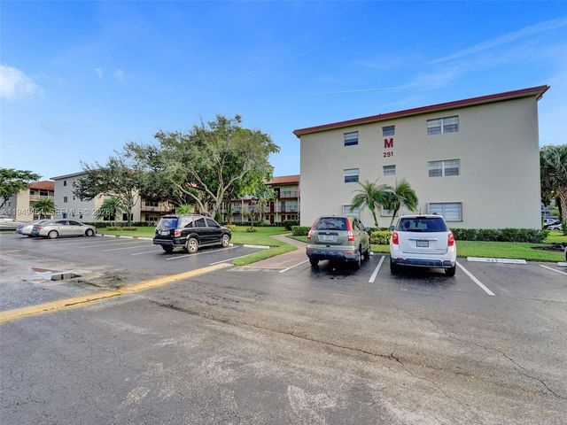 251 SW 134th Way 110M, Pembroke Pines, FL 33027