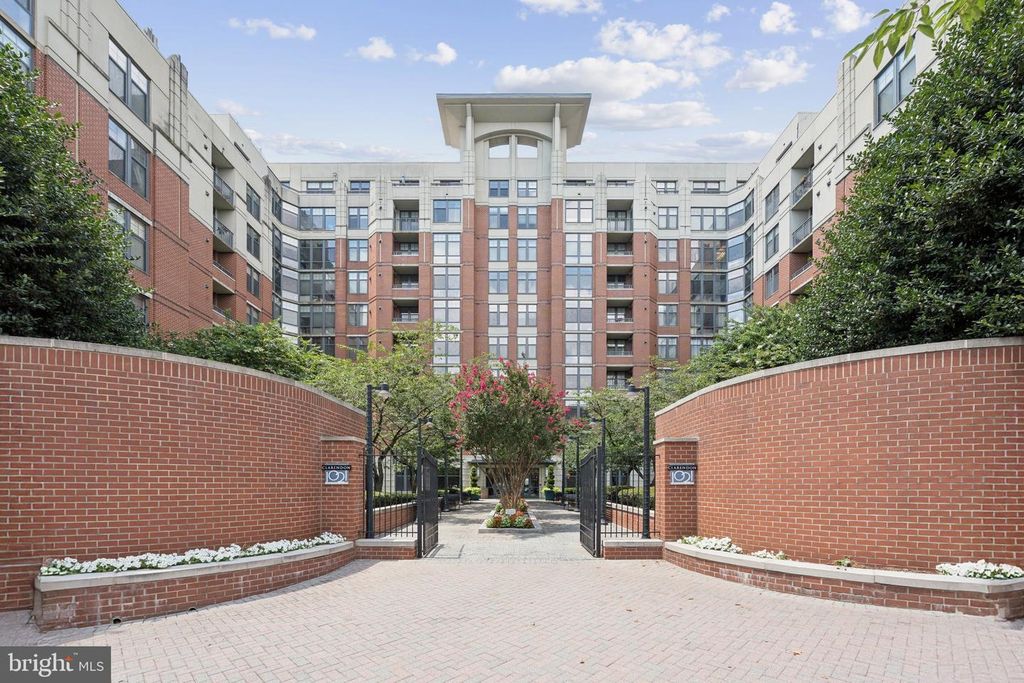 1021 N GARFIELD ST #B39, Arlington, VA 22201