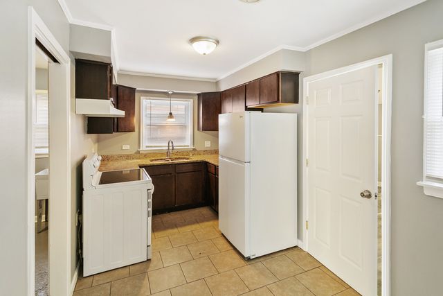 17306 Holmes Avenue, Hazel Crest, IL 60429