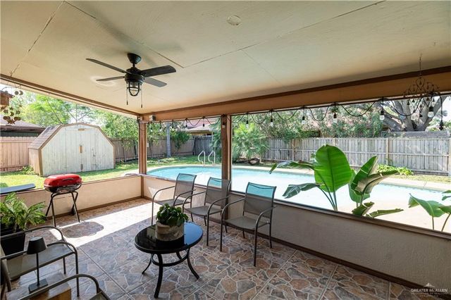 2105 Nightingale W Avenue, Mcallen, TX 78504