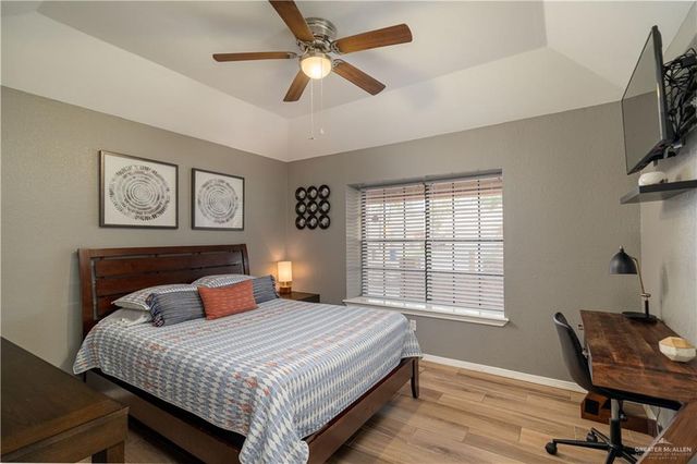 2105 Nightingale W Avenue, Mcallen, TX 78504