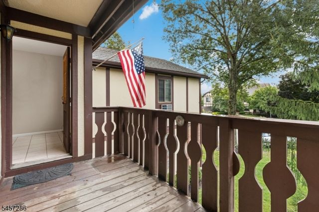 9 Sentinel Ct E, Chatham Twp., NJ 07928