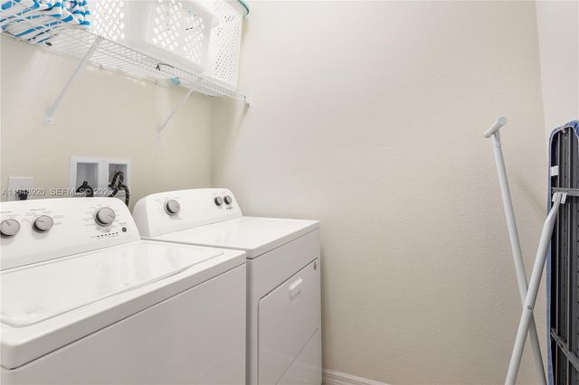 1892 Gobi Dr, Kissimmee, FL 34747