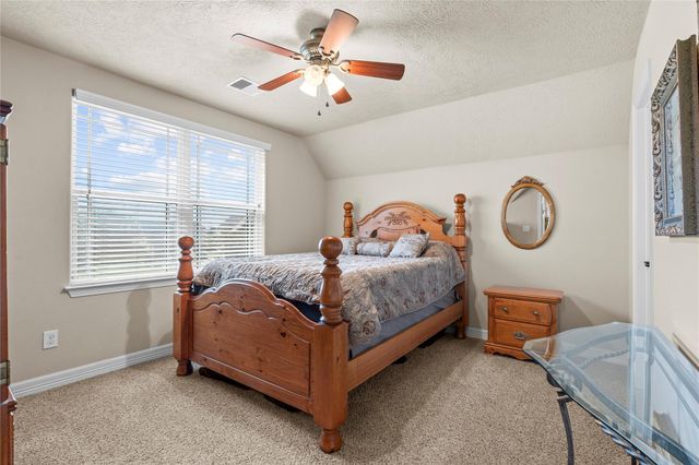 9414 Trinidad Drive, Mont Belvieu, TX 77523