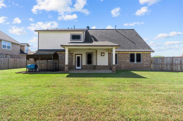 9414 Trinidad Drive, Mont Belvieu, TX 77523