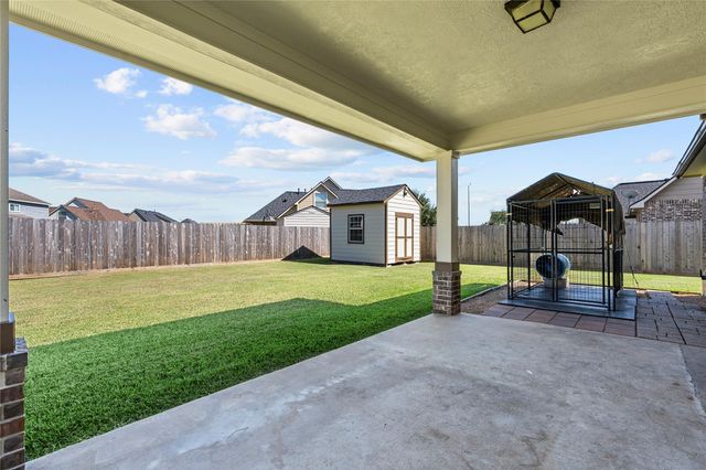 9414 Trinidad Drive, Mont Belvieu, TX 77523