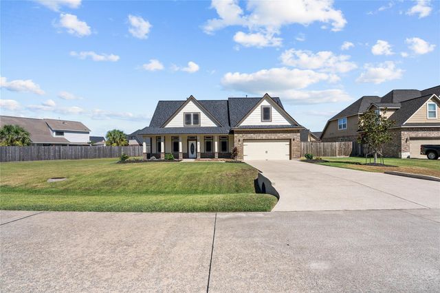 9414 Trinidad Drive, Mont Belvieu, TX 77523