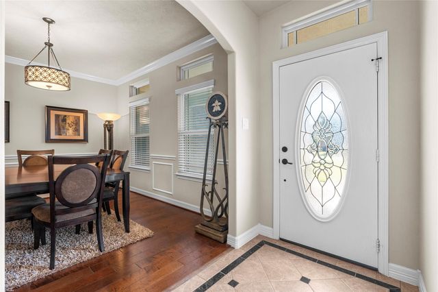 9414 Trinidad Drive, Mont Belvieu, TX 77523
