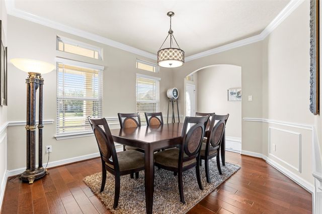 9414 Trinidad Drive, Mont Belvieu, TX 77523