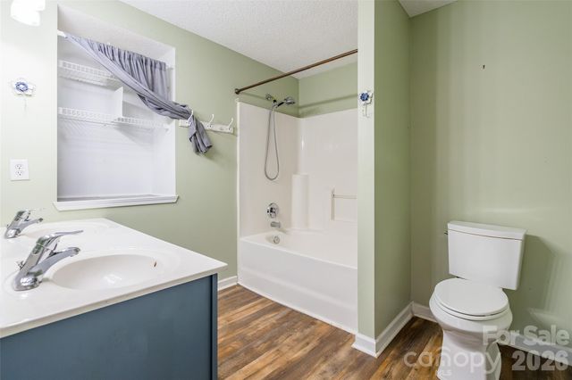 689 Lynville Lane, Rock Hill, SC 29730