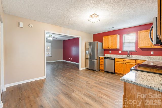 689 Lynville Lane, Rock Hill, SC 29730