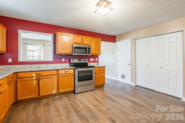 689 Lynville Lane, Rock Hill, SC 29730