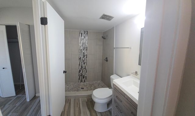 308 SW Miracle Strip Pkwy Parkway 27 C, Fort Walton Beach, FL 32548