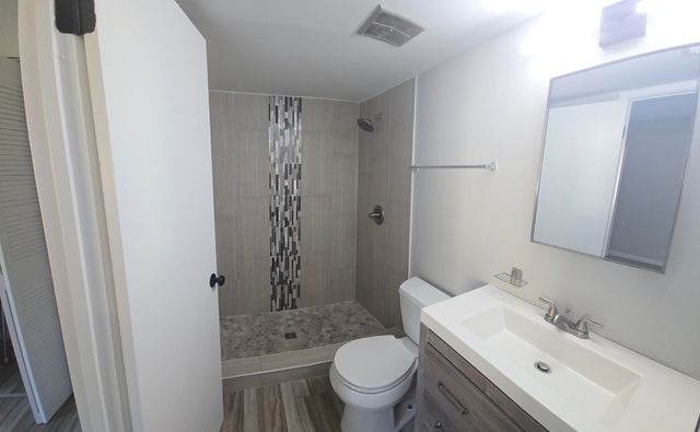 308 SW Miracle Strip Pkwy Parkway 27 C, Fort Walton Beach, FL 32548