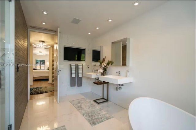 45 SW 28th Rd 0, Miami, FL 33129