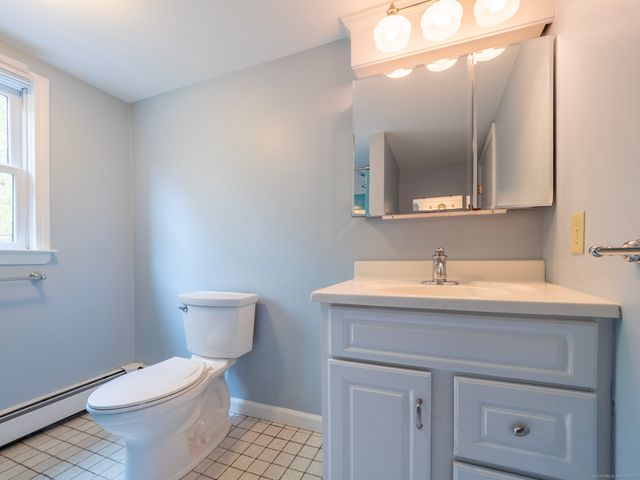 21 Simpaug Turnpike, Redding, CT 06896